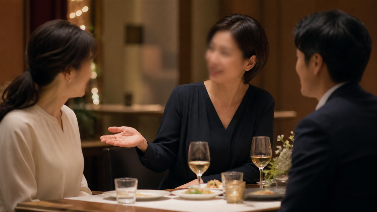 知人の紹介で出会った男女を表すイメージ